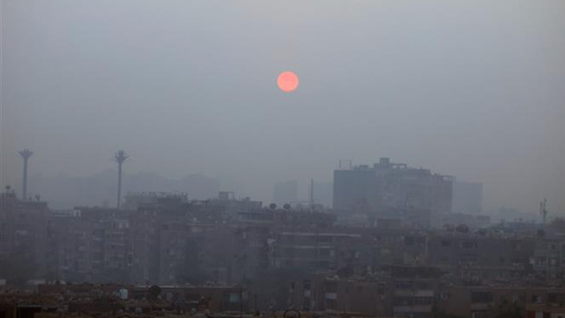 Pollution smog covers the sky in Cairo, Egypt on January 8, 2022. (Photo: Xinhua/VNA)