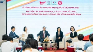 A dialogue space between academia, regulatory bodies, and the business community at the ceremony