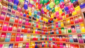 Nearly 1,300 vibrant Jinju silk lamps illuminate the exhibition space in Ha Noi (Photo: TTVHHQ)