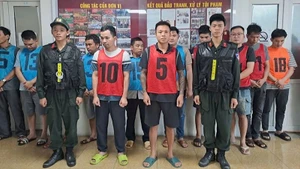 The ring producing, storing and illegally trading military weapons, led by Ngo Quang Vy, is dismantled.