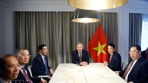 General Secretary of the Communist Party of Viet Nam To Lam (centre) holds phone talks with former US Senator Patrick Leahy on February 19. (Photo: VNA)
