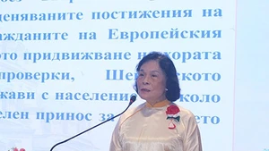 President of the municipal Viet Nam-Bulgaria Friendship Association Hoang Thai Lan speaks at the event (Photo: giaoduc.edu.vn)