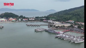 [Video] The soldiers guarding spring over the seas and skies of Central Viet Nam