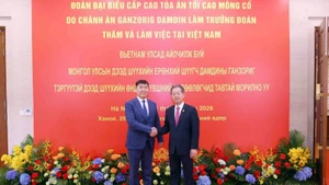 The Chief Justice of the Supreme People’s Court of Viet Nam welcomes the visit of the high-level delegation from the Supreme Court of Mongolia.
