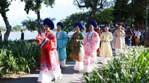 Activities held as part of the National Tourism Year – Hue 2025 have attracted strong interest from a large number of visitors. (Photo: VNA)
