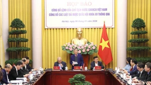 The January 6 press conference announcing the State President’s orders promulgating 12 recently passed laws (Photo: VNA)