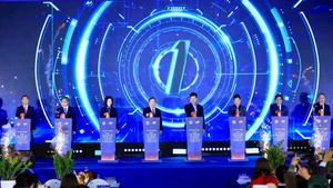 Delegates at the groundbreaking ceremony (Photo: QUANG THAI)