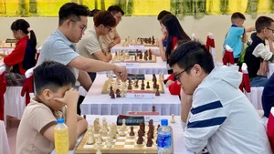 More than 100 chess players compete at international grandmaster and master tournament