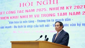 Prime Minister Pham Minh Chinh chairs a conference in Ha Noi on December 27 to review the culture, sports and tourism sector’s performance in 2025 and over the past five years, and and outline key tasks for 2026. (Photo: VNA)