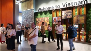 The Vietnamese pavilion at the CAMEX Centre attracts a large number of visitors 