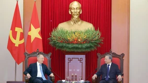 Party General Secretary To Lam (right) receives Nikolai Patrusev, Aide to the President of Russia and Chairman of the Maritime Board of Russia, in Ha Noi on September 16. (Photo: VNA)