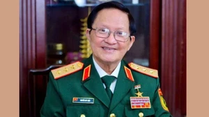 Senior Lieutenant General Nguyen Huy Hieu, Academician, Hero of the People’s Armed Forces, former Member of the Party Central Committee, and former Deputy Minister of Defence.