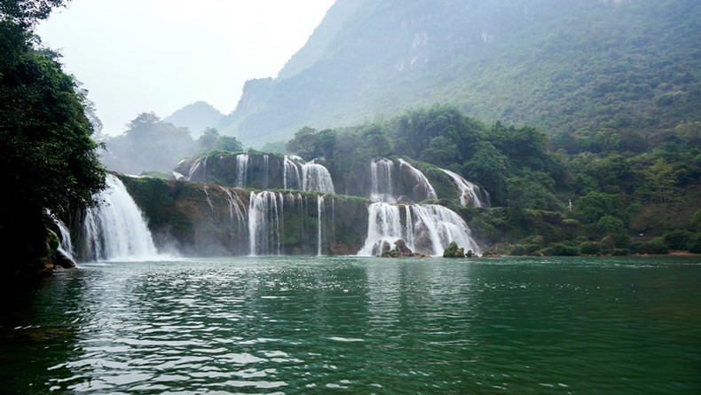 Ban Gioc waterfall – a landmark at the national frontier ảnh 4