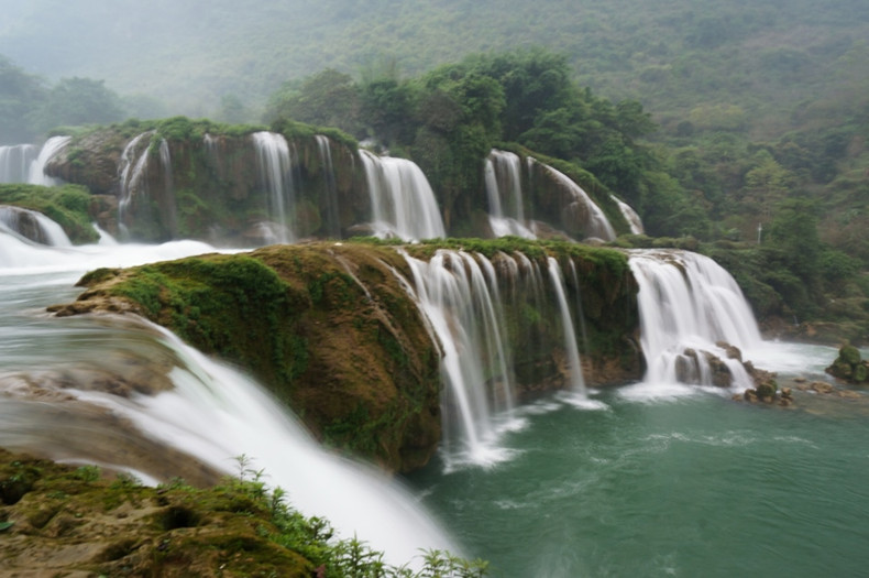 Ban Gioc waterfall – a landmark at the national frontier ảnh 2