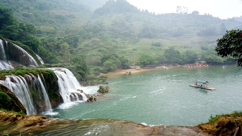 Ban Gioc waterfall – a landmark at the national frontier ảnh 5