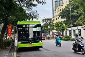 Electric buses now account for one third of Ha Noi's public bus fleet.