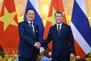 Vietnamese Prime Minister Le Minh Hung and Thai Prime Minister Anutin Charnvirakul during their talks in Ha Noi in June 2026. (Photo: VNA) 