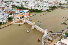 Ho Chi Minh City’s tidal control project is nearing completion and is expected to become operational in November 2026.