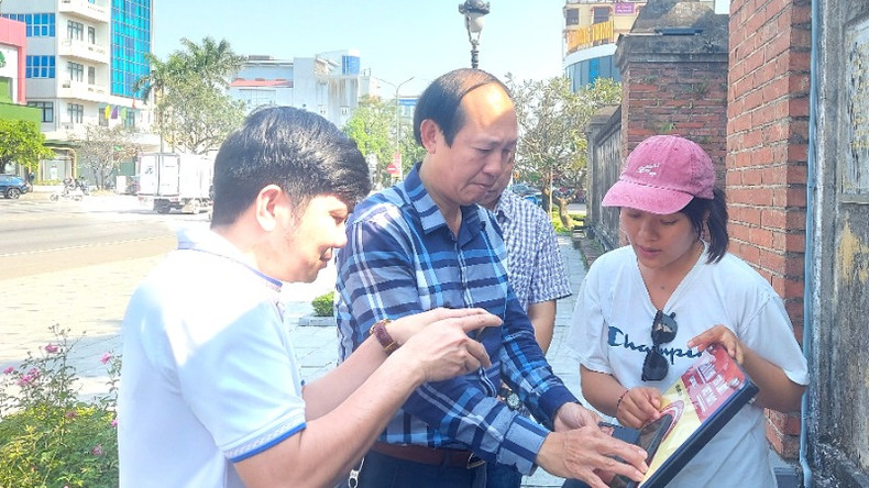 Quang Binh Quan is an attractive destination for tourists in Quang Binh, so the NFC application will facilitate visitors when learning about this national relic.