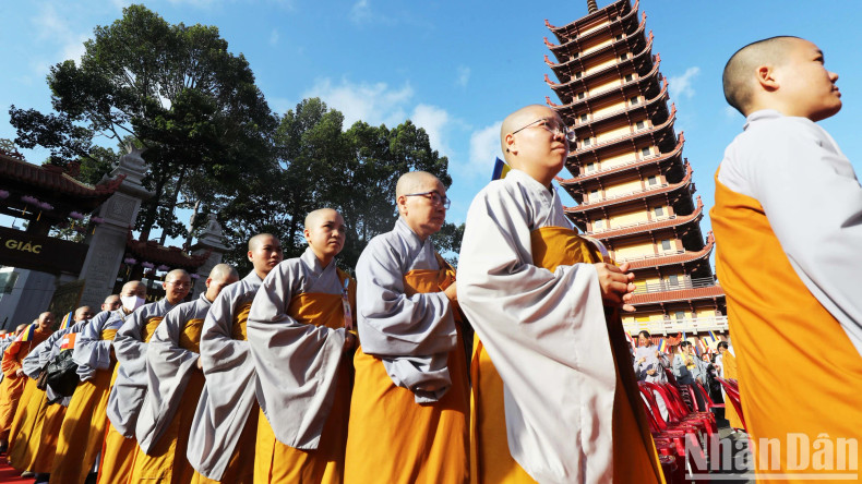 The Buddha's Birthday celebration at Vietnamese National Buddhist Temple was the main ceremony, gathering monks, nuns, and Buddhists representing the Buddhist community throughout Ho Chi Minh City to attend. The Buddha's Birthday celebration at Vietnamese National Buddhist Temple was the main ceremony, gathering monks, nuns, and Buddhists representing the Buddhist community throughout Ho Chi Minh City to attend.