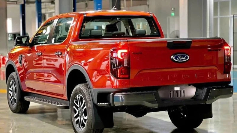 Pickup trucks are a means of transport serving many economic sectors, especially the construction and transportation industries, increasing taxes can increase input costs for these industries.