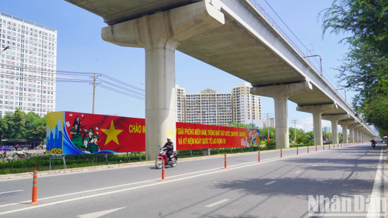 Nguyen Van Ba Street in Thu Duc City, is brilliant under Metro Line No. 1 Nguyen Van Ba Street in Thu Duc City, is brilliant under Metro Line No. 1