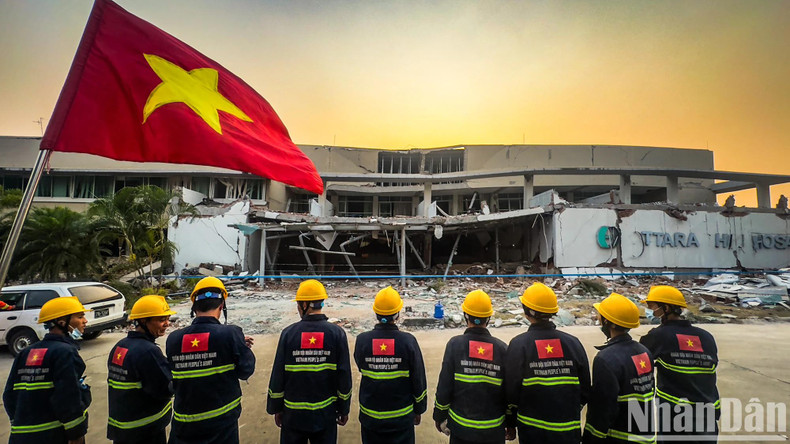 The Vietnamese search and rescue team has left a lasting and positive impression on Myanmar and the international community following this mission. The Vietnamese search and rescue team has left a lasting and positive impression on Myanmar and the international community following this mission.