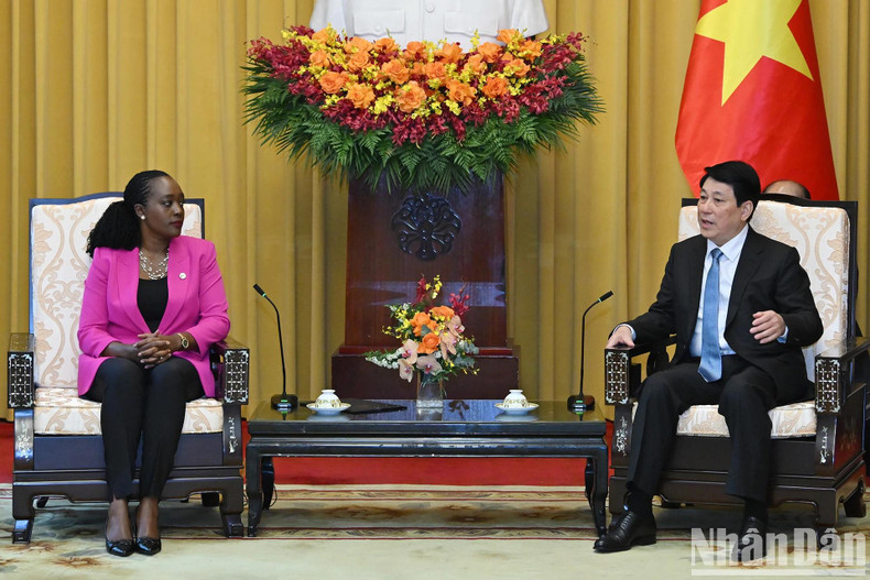 President Luong Cuong receives Kenya's Cabinet Secretary for Defence Soipan Tuya.