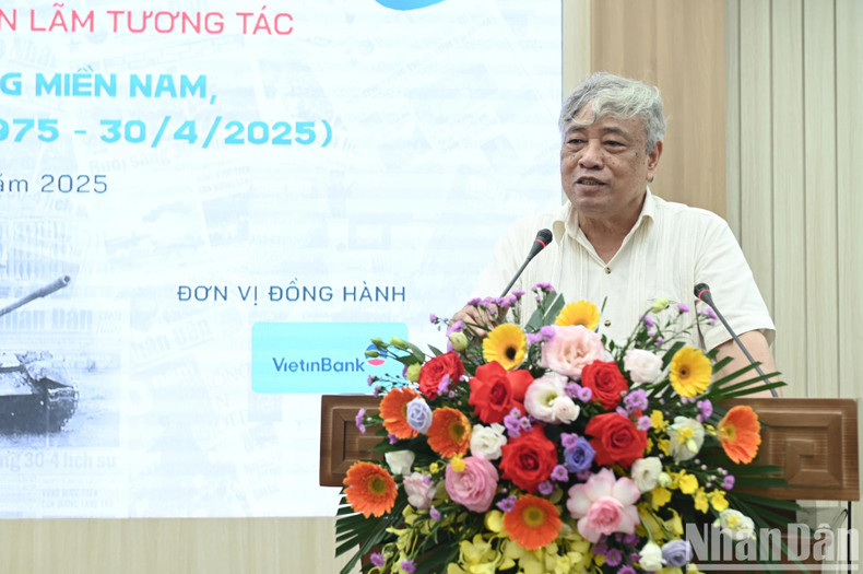 Journalist Tran Mai Huong, former General Director of the Vietnam News Agency, speaks about his reporting experiences.