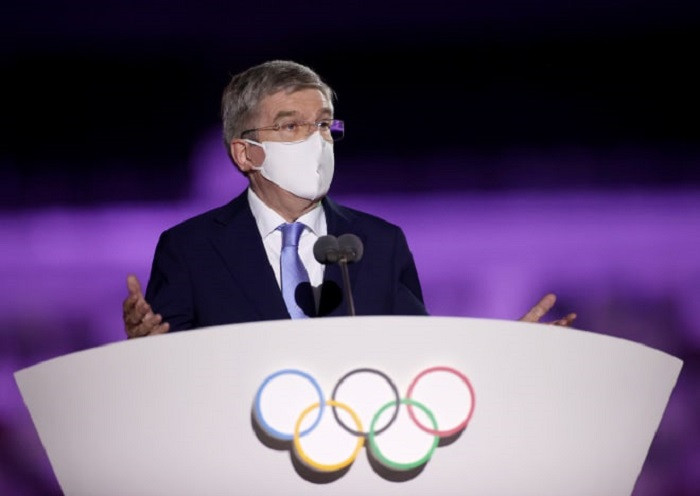 Tokyo Olympic Games 2020 opens with dazzling fireworks display ảnh 23