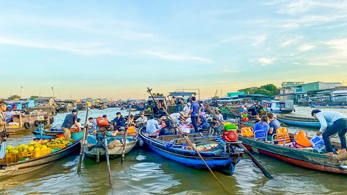 Cai Rang Floating Market, a popular tourist attraction in Can Tho City