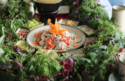 Goi ca me (a raw fish ceviche made of Osteochilus fish) is a specialty of Bac Giang province. (Photo: kienthuc.net.vn) Goi ca me (a raw fish ceviche made of Osteochilus fish) is a specialty of Bac Giang province. (Photo: kienthuc.net.vn)
