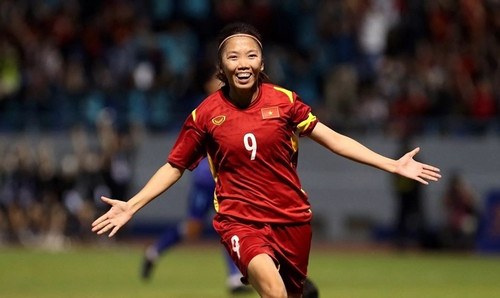 Forward Huynh Nhu Forward Huynh Nhu