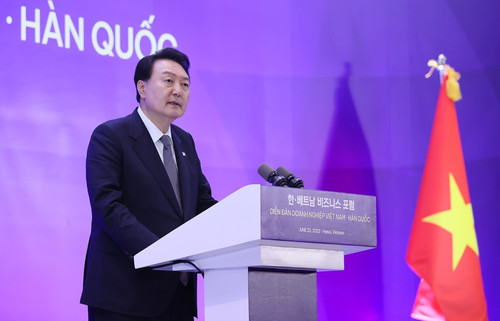 RoK President Yoon Suk Yeol speaks at the event (Photo: VNA)