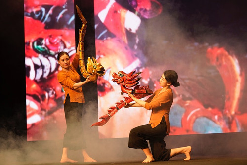 Vietnamese puppetry performance, entitled “Mo Rong” (Dream of Dragon) featured at the opening ceremony of the congress Vietnamese puppetry performance, entitled “Mo Rong” (Dream of Dragon) featured at the opening ceremony of the congress