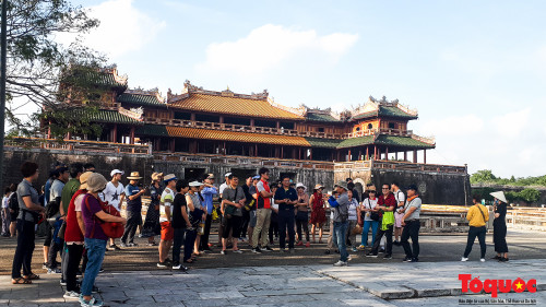 The Complex of Hue Monuments receives 54,300 tourists during five-day holiday (Photo: toquoc.vn)