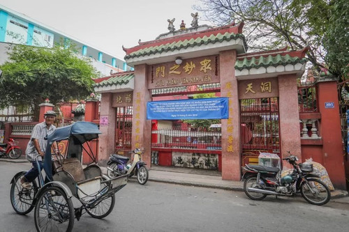 Khanh Van Nam Vien pagoda, a stop in the 'A different Cho Lon' tour Khanh Van Nam Vien pagoda, a stop in the 'A different Cho Lon' tour