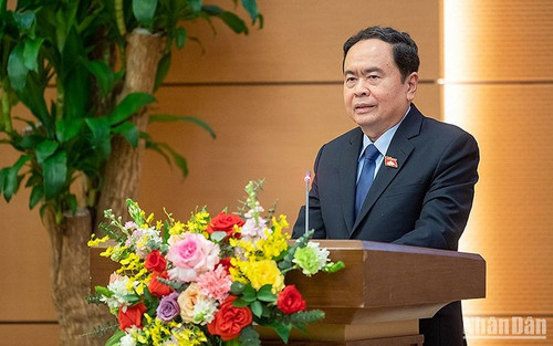 NA Standing Vice Chairman Tran Thanh Man speaking at the ceremony