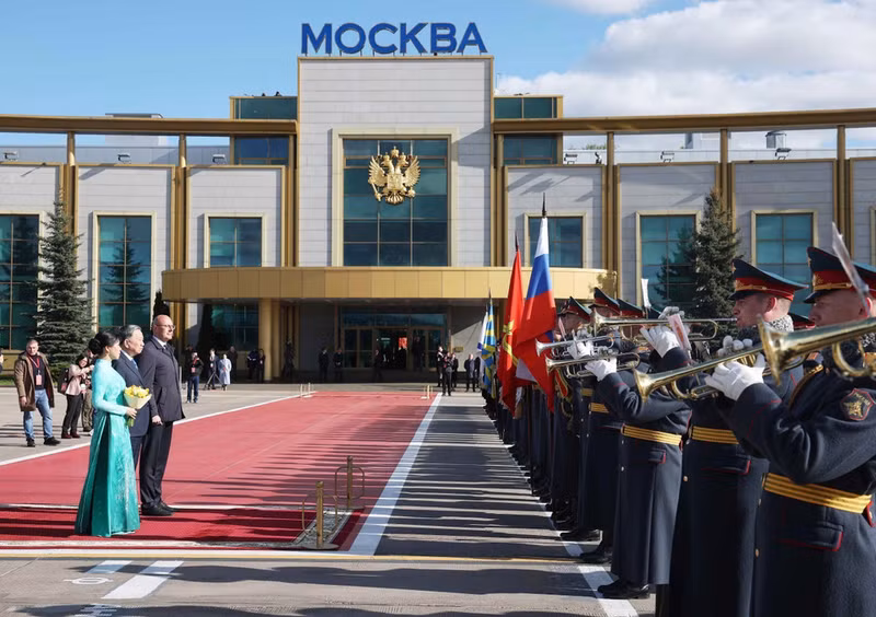 Official welcoming for General Secretary To Lam and his spouse at Vnukovo 2 Airport, Moscow (Photo: VNA)