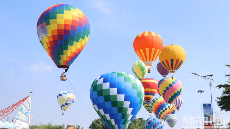Hot air balloons at the opening ceremony.