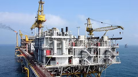 The Bach Ho drilling rig