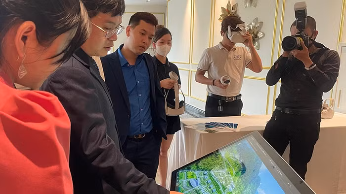 Visitors experience a destination by 360-degree image digitisation technology. (Photo via NDO)