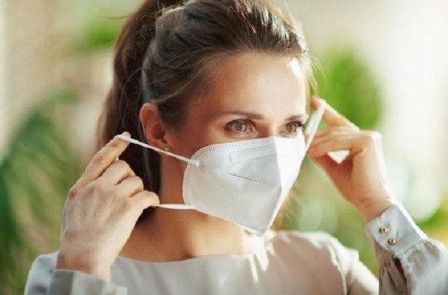 Patients who experience recurrence of COVID-19 symptoms after completing treatment with Pfizer's drug Paxlovid should isolate again for five days, the US Centers for Disease Control and Prevention said in an advisory.