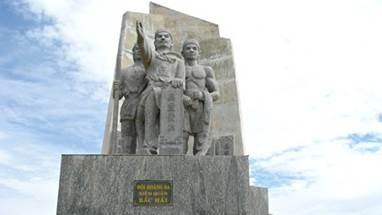 The memorial statue for the Hoang Sa-Truong Sa fleet.