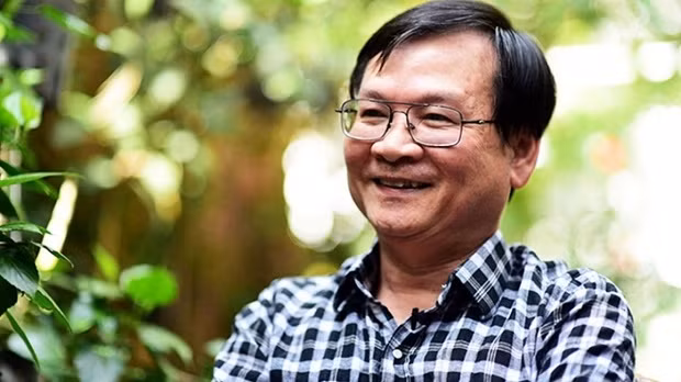 Nguyen Nhat Anh is a best-selling author with many books that have been released in hundreds of thousands of copies 