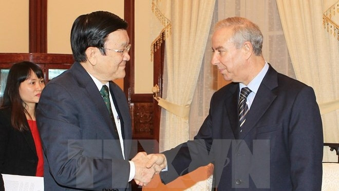 President Truong Tan Sang and Algerian Ambassador to Vietnam Cherif Chikhi 