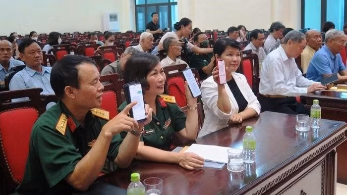 At the launching ceremony of the text message campaign (Photo: NDO)