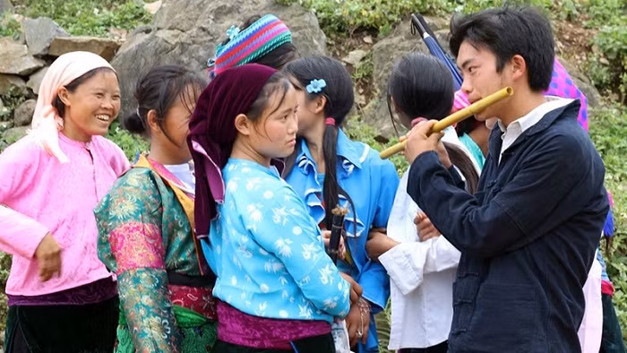 Khau Vai market is a festive day for participants (Photo: Tien Binh)