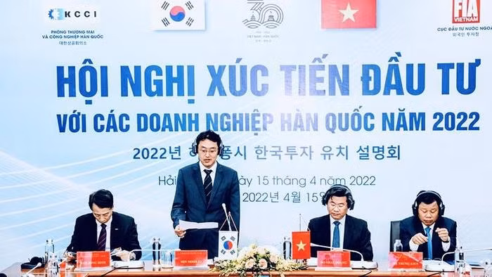 Commercial Attaché of the RoK Embassy in Vietnam, Min Moon Ki, speaks at the event. (Photo: NDO)