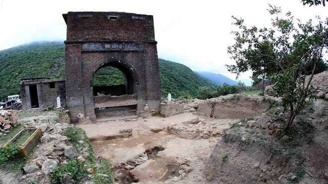 Hai Van Gate sits atop its namesake mountain pass and connects Da Nang’s Lien Chieu district with Thua Thien-Hue’s Lang Co township, Phu Loc district. (Photo: VNA)